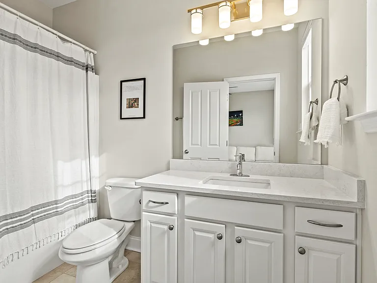 833 Westcott Ln — Photo 20