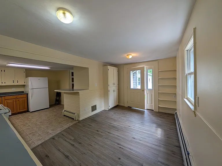 22 Jenny Ln — Photo 5