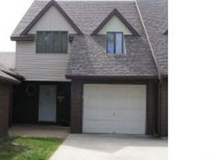 9B Sherwood Eddy Dr, Jacksonville, IL 62650