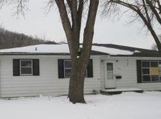5301 Pryor Ave, Saint Joseph, MO 64504