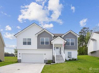 528 Woodtrace Dr, Clarksville, TN 37042