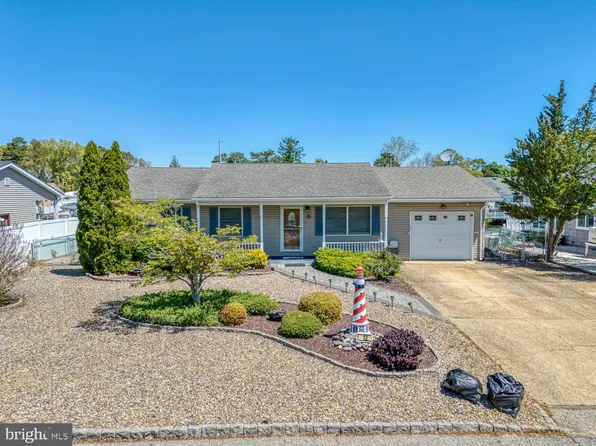 12 Hollywood Blvd N, Forked River, NJ 08731