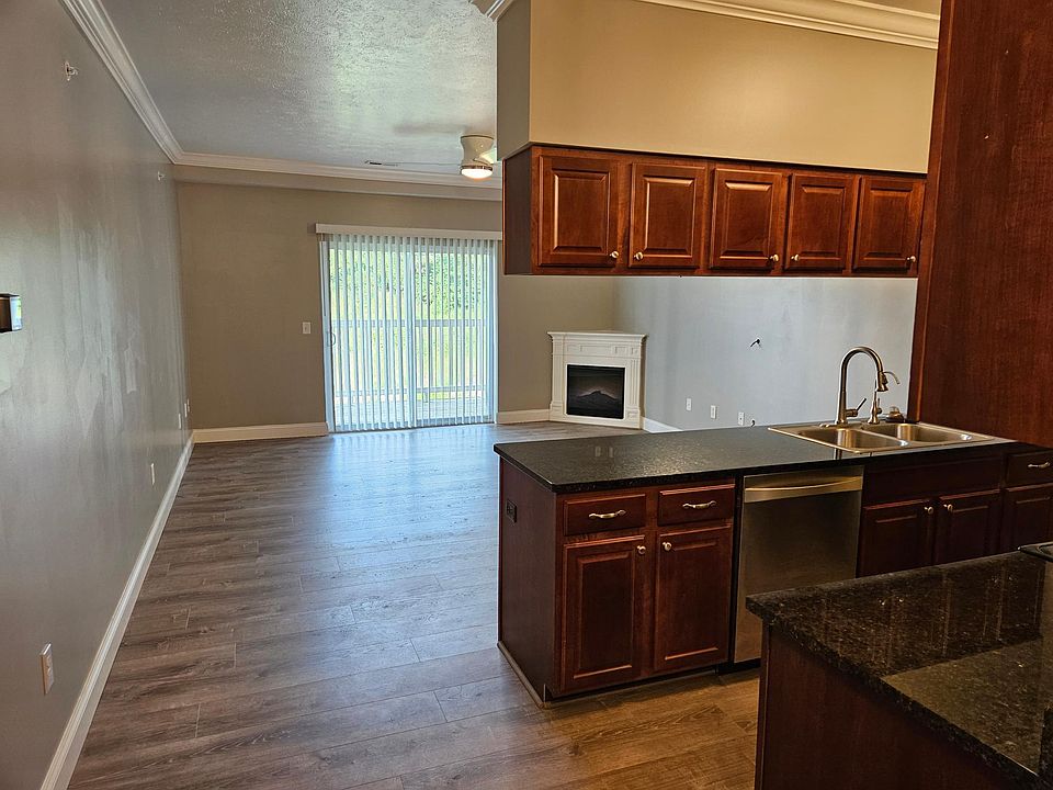 1st image of 1234 Suncrest Vlg