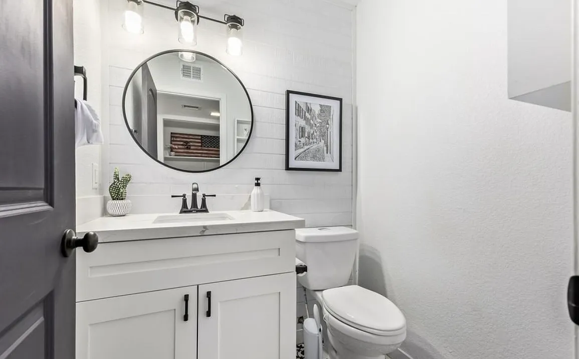 3 bed, 2.5 bath, 4295 sqft, $2,800 — Photo 4