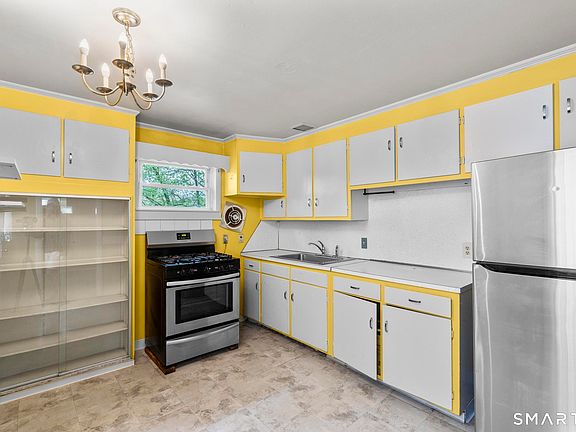 3rd image of 244 Alexander Road