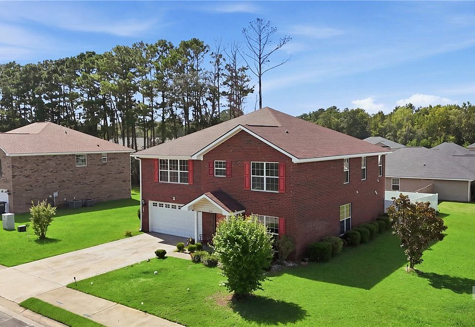 1st image of 212 Manchester Court