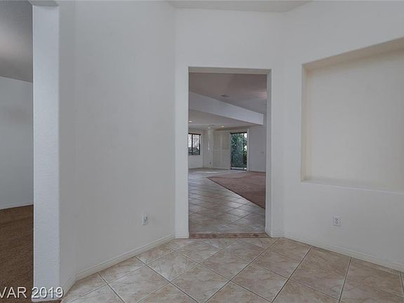 4th image of 11063 Gammila Dr