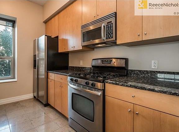 5th image of 4950 Central St APT 202