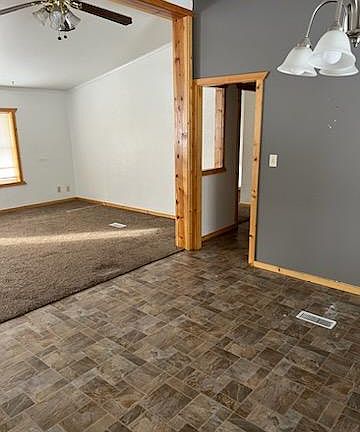 5th image of 39625 Deer St #33