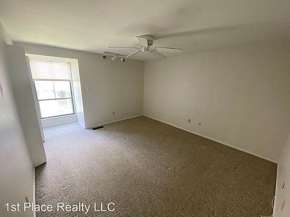 5th image of 1038 Merrimar Cir N