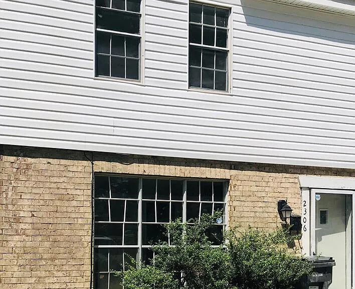 2306 Winston Way — Photo 1