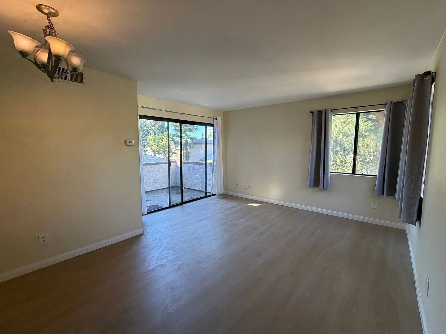 1 bed, 1.0 bath, 604 sqft, $1,750 — Photo 2