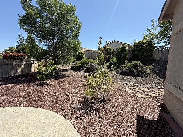 2544 Woodacre Ln — Photo 16
