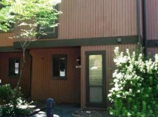 11715 N Briar Patch Dr, Midlothian, VA 23113