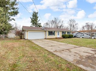 1024 Maple Grove Rd, Jackson, MI 49201