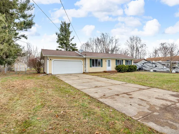 1024 Maple Grove Rd, Jackson, MI 49201