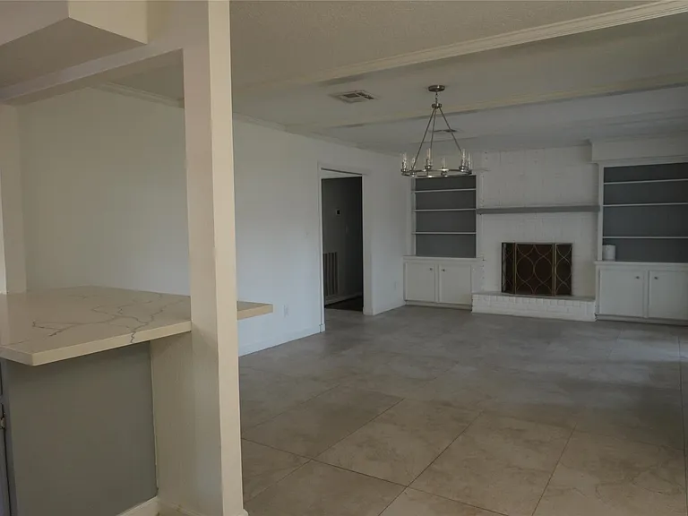 10703 Wickersham Ln — Photo 10