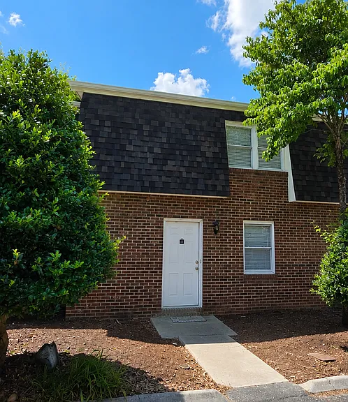 116 Arrowhead Dr — Photo 1