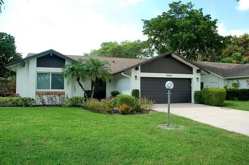 2 bed, 2.0 bath, 1533 sqft, $4,900 — Photo 2