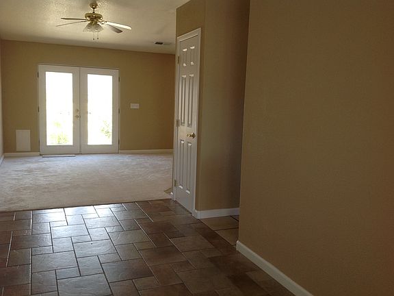 2nd image of 704-255 Anita Dr