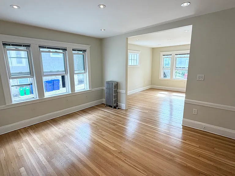 29 Beecher St #2 — Photo 6