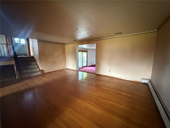 2nd image of 815 Sweetleaf Dr