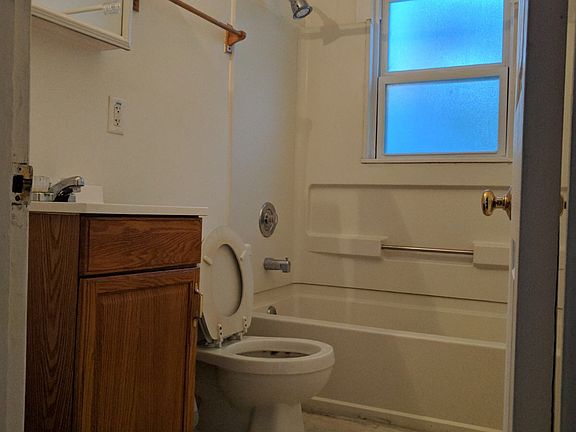 4th image of 3522 Saint Gregory Ln