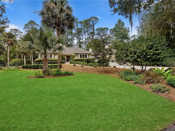 1 Hobnoy Ct, Hilton Head Island, SC 29928