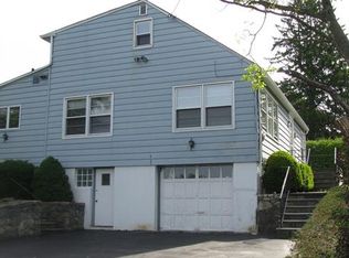 107 Bainbridge Ave, Thornwood, NY 10594