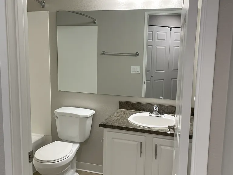 Redmond Park Apts — Photo 87
