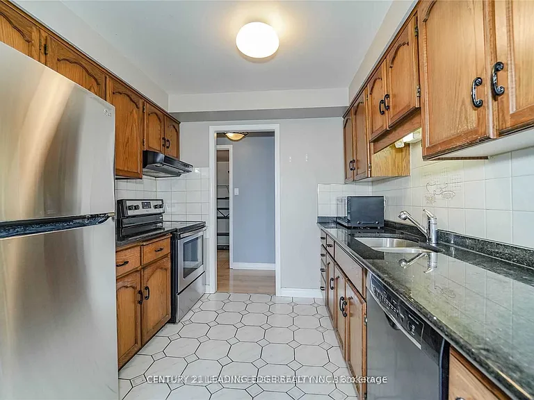 67 Caroline St S #8A — Photo 29