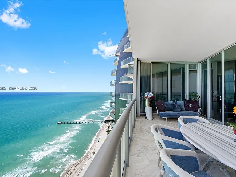 17121 Collins Ave #Penthouse 4406 — Photo 41