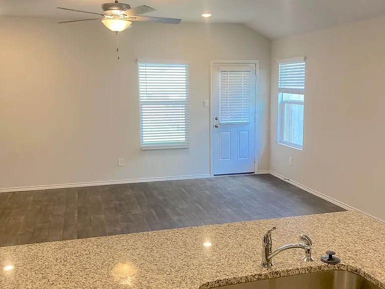 404 Chaco Loop — Photo 4