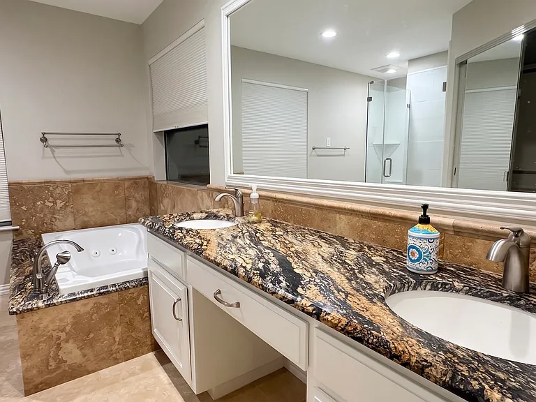 6606 Cliffwood Ct — Photo 15