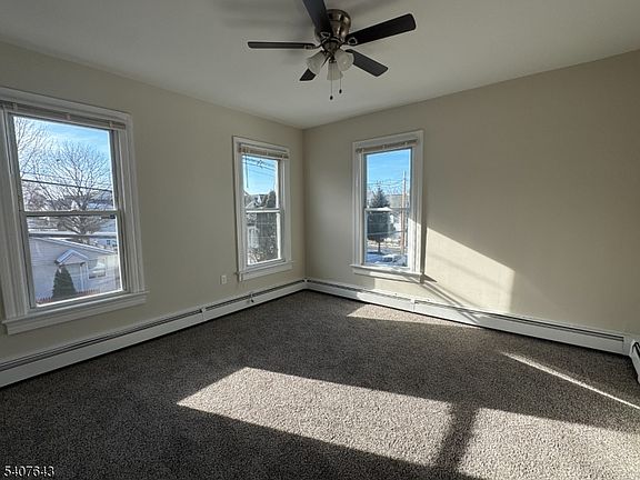 5th image of 27 Filmore St