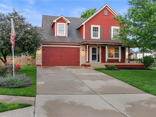 524 Bradford Ct, Raymore, MO 64083