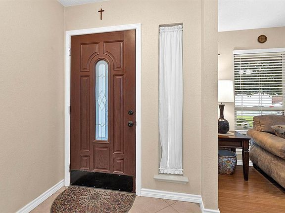 5th image of 315 Thistlewood Ct