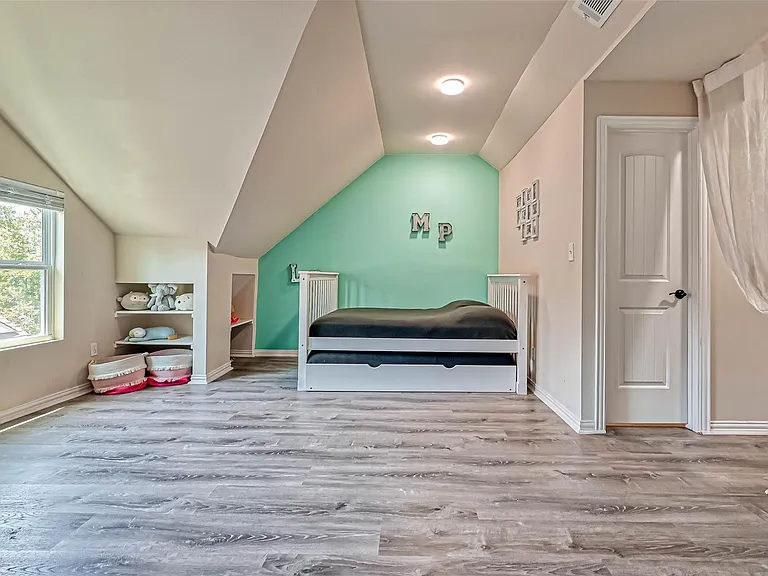 210 Hearthshire Cir — Photo 26