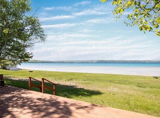 7194 S Brooks Rd, Maple City, MI 49664