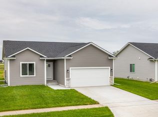 1602 E Franklin Ave, Indianola, IA 50125