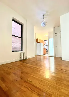 Rented by Dom & E Property Management | media 11