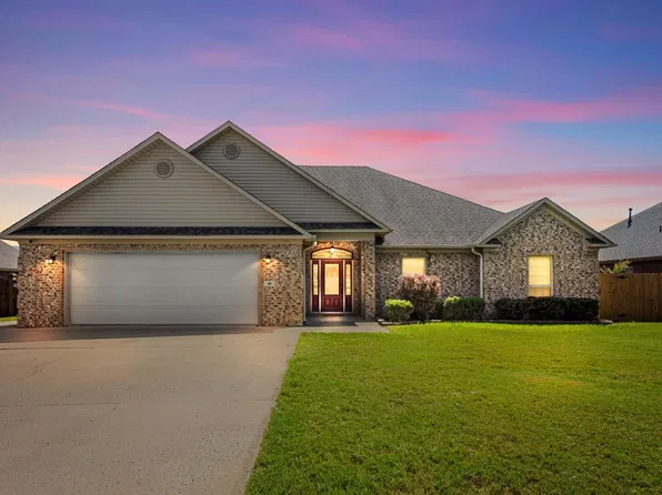 48 Lakeland Dr, Cabot, AR 72023
