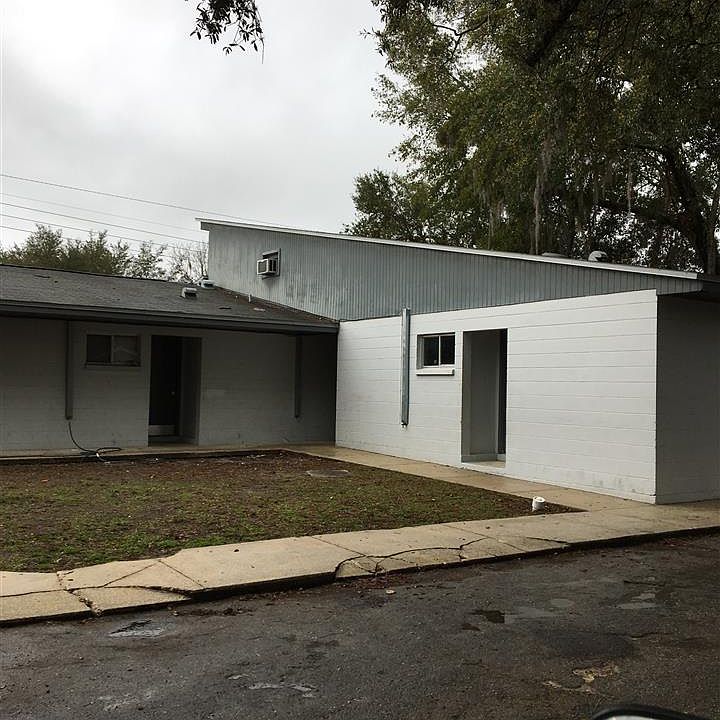 2nd image of 822 NW 39th Ave