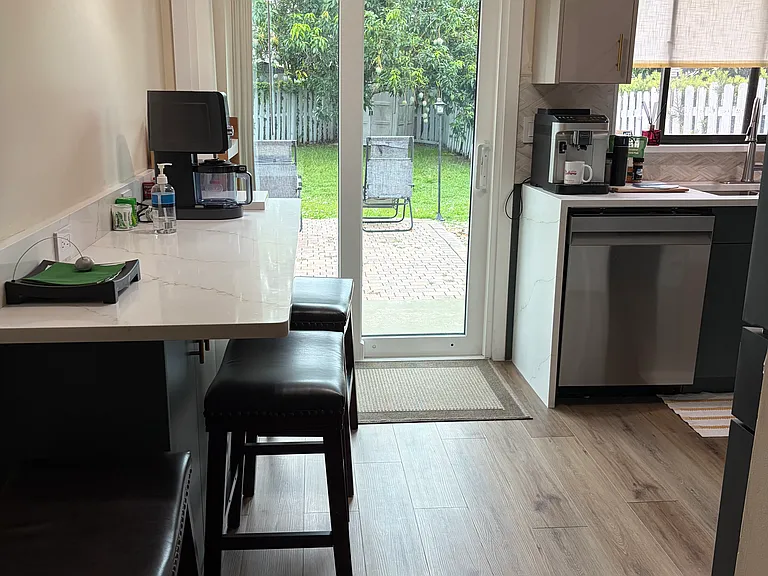 9727 Sunny Isles Cir — Photo 3