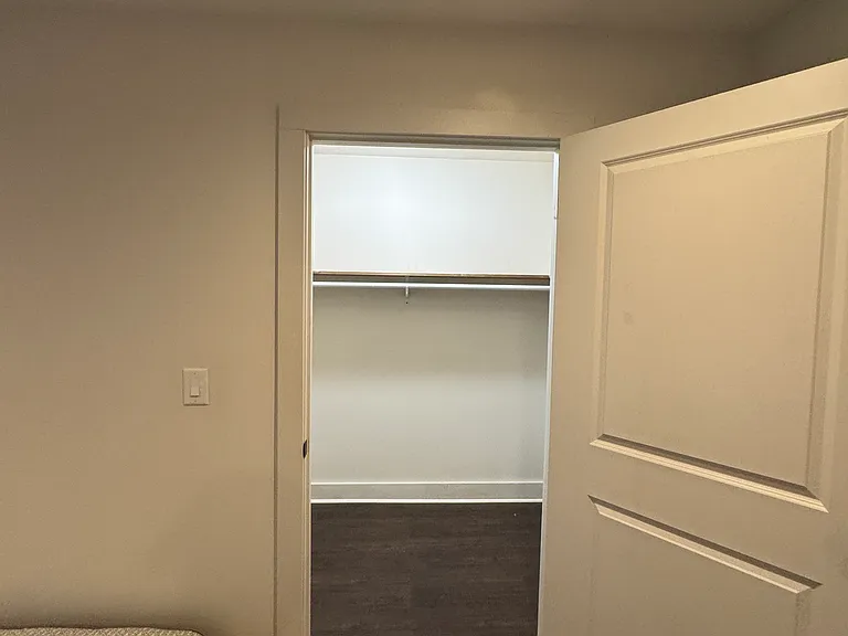 104 Hamby St — Photo 35