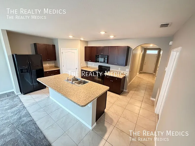 2915 Gibraltar Blvd — Photo 8