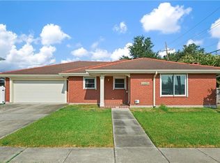 2901 N Labarre Rd, Metairie, LA 70002