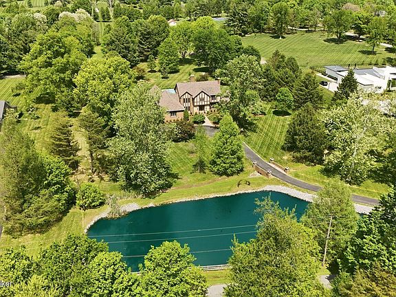 4th image of 12409 Lucas Ln