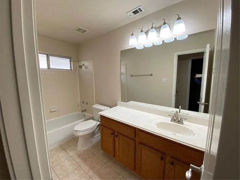 8811 Glen Canyon Dr — Photo 18