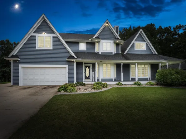 23099 S Shore Dr, Edwardsburg, MI 49112